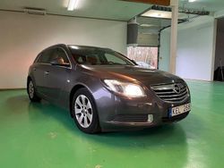 Grå Begagnad 2010 Opel Insignia Kombi | 34 900 kr (Marknadspris)