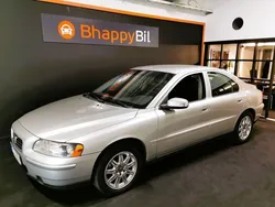 Ljusgrå (grå) Begagnad 2008 Volvo S60 Momentum Sedan | 34 900 kr (Marknadspris)
