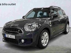 Grå Begagnad 2018 Mini Cooper Countryman SUV | 234 900 kr (Marknadspris)