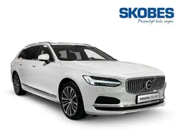 Vit Begagnad 2025 Volvo V90 Core Kombi | 499 100 kr (Marknadspris)