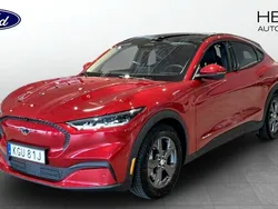 Röd (red) Begagnad 2021 Ford Mustang Mach-E Standard Range SUV | 334 900 kr (Bra pris)