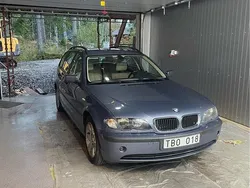 Blå Begagnad 2002 BMW 318 Kombi | 37 000 kr (Dyr)