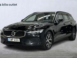 Svart Begagnad 2022 Volvo V60 Core Kombi | 289 900 kr (Marknadspris)