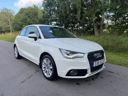 Vit Begagnad 2012 Audi A1 Ambition Halvkombi | 70 000 kr (Marknadspris)