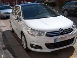 Vit Begagnad 2014 Citroën C4 Halvkombi | 79 900 kr (Marknadspris)
