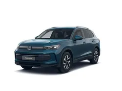 Mörkblå Ny 2025 VW Tiguan Life SUV | 415 500 kr (Marknadspris)