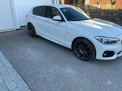 Vit Begagnad 2017 BMW 118 M Sport Halvkombi | 145 000 kr (Marknadspris)