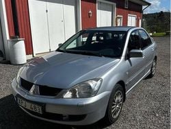 Silver Begagnad 2006 Mitsubishi Lancer Sedan | 17 000 kr (Marknadspris)