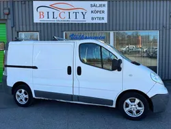 Vit Begagnad 2008 Nissan Primastar Minibuss | 37 900 kr