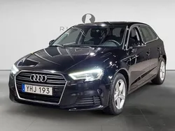 Svart Begagnad 2016 Audi A3 Sportback Comfort Halvkombi | 99 900 kr (Marknadspris)