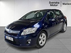 Mörkblå Begagnad 2011 Toyota Auris Hybrid Premium Halvkombi | 115 200 kr (Marknadspris)