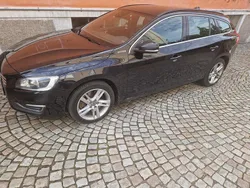 Svart Begagnad 2016 Volvo V60 Kombi | 125 000 kr (Superpris)