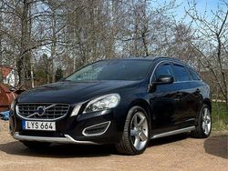 Svart Begagnad 2013 Volvo V60 Momentum Kombi | 65 000 kr (Lite dyr)