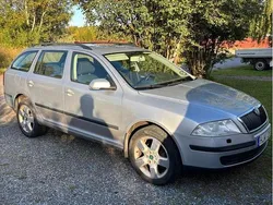 Silver Begagnad 2008 Skoda Octavia Kombi | 15 000 kr (Marknadspris)
