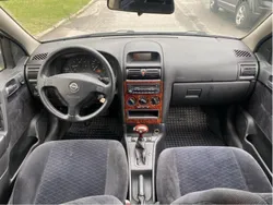 Grå Begagnad 2001 Opel Astra Kombi | 26 000 kr (Marknadspris)