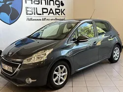 Grå Begagnad 2013 Peugeot 208 Halvkombi | 59 900 kr (Marknadspris)