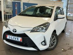 Vit Begagnad 2017 Toyota Yaris Active Halvkombi | 149 900 kr (Marknadspris)