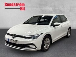 Vit Begagnad 2020 VW Golf VIII Halvkombi | 184 900 kr (Marknadspris)