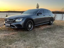 Grå Begagnad 2020 Mercedes E400 Avantgarde Kombi | 439 900 kr (Marknadspris)