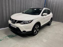 Vit Begagnad 2016 Nissan Qashqai SUV | 119 900 kr (Marknadspris)