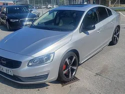 Silver Begagnad 2014 Volvo S60 Summum Sedan | 159 900 kr (Marknadspris)