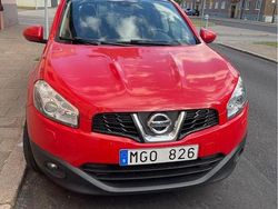 Röd Begagnad 2012 Nissan Qashqai SUV | 90 000 kr (Marknadspris)
