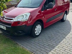 Röd Begagnad 2010 Citroën Berlingo Minibuss | 39 000 kr (Dyr)