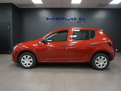 Vinröd Begagnad 2020 Dacia Sandero Halvkombi | 74 500 kr