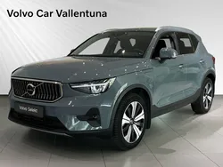 Grå Begagnad 2023 Volvo XC40 Ultimate SUV | 409 900 kr (Marknadspris)