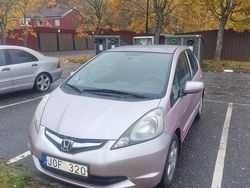 Röd Begagnad 2009 Honda Jazz Halvkombi | 54 000 kr (Bra pris)