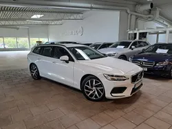 Vit Begagnad 2019 Volvo V60 Kombi | 289 000 kr (Bra pris)