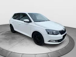 Vit Begagnad 2017 Skoda Fabia Style Halvkombi | 74 900 kr