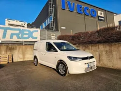 Vit Begagnad 2021 VW Caddy Minibuss | 269 900 kr (Dyr)
