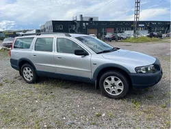 Grå Begagnad 2004 Volvo XC70 Business Edition SUV | 30 000 kr (Marknadspris)