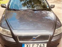 Grå Begagnad 2006 Volvo V50 Kombi | 30 000 kr (Marknadspris)