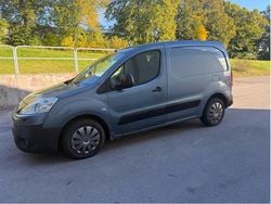 Begagnad 2011 Peugeot Partner Van | 22 000 kr (Bra pris)
