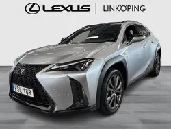 Grå Begagnad 2022 Lexus UX 250h Sport Design Packet SUV | 329 000 kr (Marknadspris)