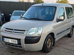 Ljusbrun (brun) Begagnad 2003 Citroën Berlingo Minibuss | 17 900 kr (Bra pris)