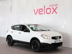 Vit Begagnad 2013 Nissan Qashqai SUV | 89 900 kr (Marknadspris)