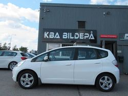 Vit Begagnad 2009 Honda Jazz Halvkombi | 29 900 kr