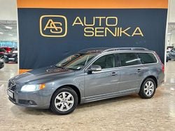 Grå Begagnad 2010 Volvo V70 Momentum Kombi | 79 900 kr (Marknadspris)