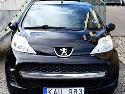 Svart Begagnad 2010 Peugeot 107 Halvkombi | 26 800 kr (Marknadspris)