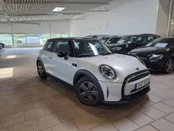 Silver (white silver metallic) Begagnad 2022 Mini Cooper Sport Halvkombi | 229 500 kr (Bra pris)