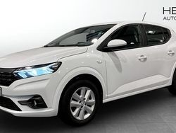 Vit (white) Begagnad 2022 Dacia Sandero Halvkombi | 139 800 kr (Marknadspris)