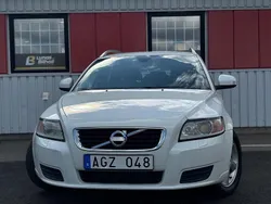 Vit Begagnad 2012 Volvo V50 Kinetic Kombi | 69 900 kr (Marknadspris)