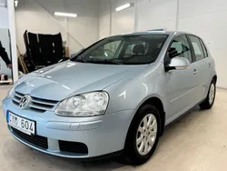 Ljusblå (blå) Begagnad 2009 VW Golf Trendline Halvkombi | 67 000 kr (Lite dyr)