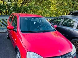 Röd Begagnad 2001 Opel Corsa Halvkombi | 26 000 kr (Marknadspris)