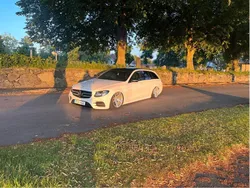 Vit Begagnad 2017 Mercedes E220 AMG Kombi | 360 000 kr