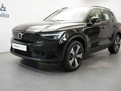 Svart Begagnad 2022 Volvo XC40 Core SUV | 344 900 kr