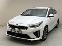 Vit Begagnad 2020 Kia Ceed Advance | 158 800 kr